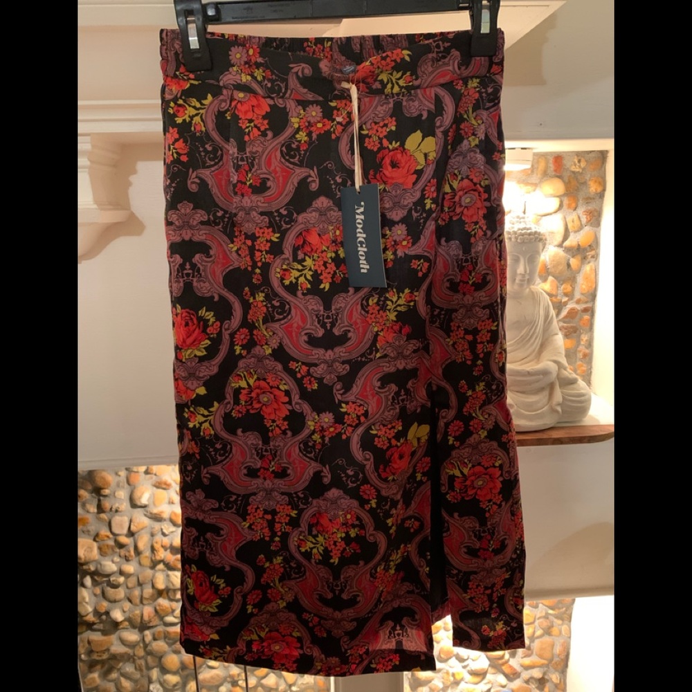 Modcloth Pink Floral Pencil Skirt - Picture 8 of 9